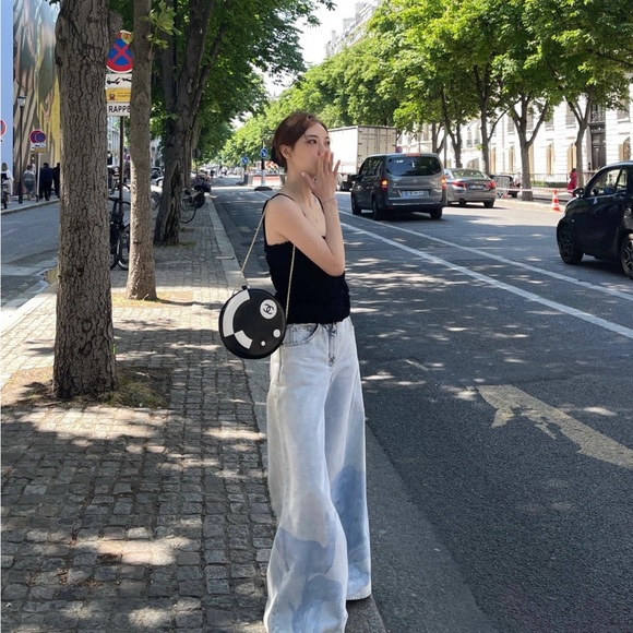 ❌sold❌🚩steal Authentic CHANEL Light Blue Flare Jeans with Animal Print - Picture 8 of 8